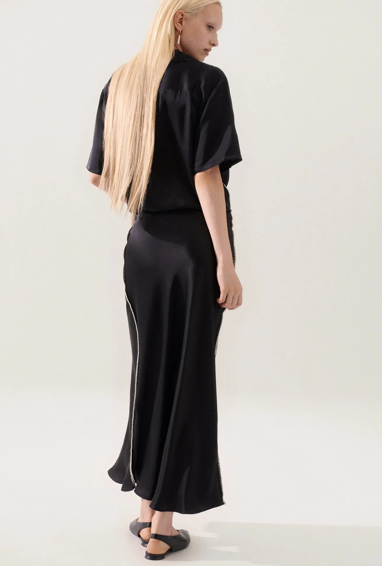 LONG BIAS CUT SKIRT BLANKET STITCH BLACK