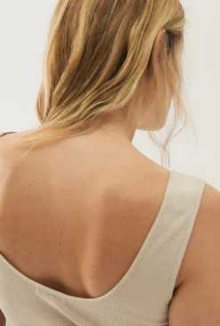 RIBBED TANK HAZELNUT