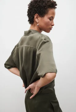 SHORT SLEEVE BOYFRIEND SHIRT 2.0 PINE